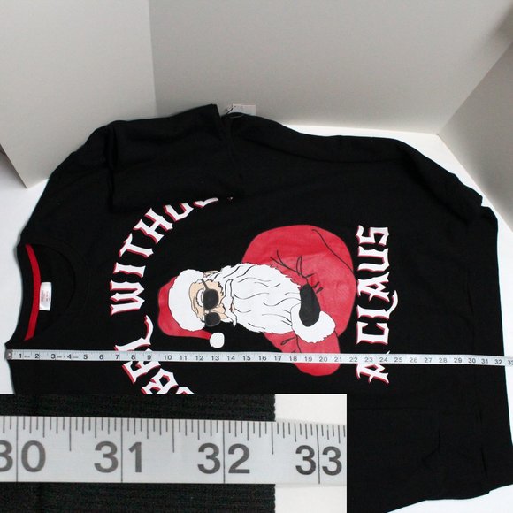 Men's Rebel Without A Claus 2XL (50-52) Christmas Holiday Fleece Sweatshirt - Picture 7 of 11